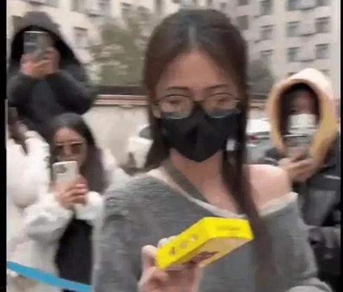 吃瓜爆料姐妹花,网络红人的崛起与影响力
