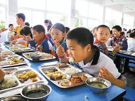 吃瓜爆料学生宿舍,学生宿舍里的那些吃瓜爆料