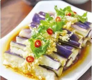 黑茄瓜的皮能吃吗怎么吃,美味与营养的双重享受