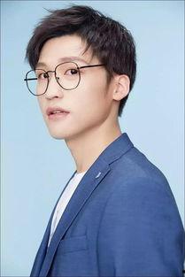 萌叔明星网红,跨界融合，演绎新时代风采