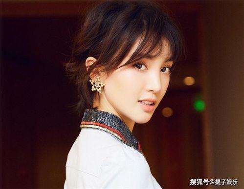 谢顶男明星网红,揭秘脱发背后的逆袭传奇！”