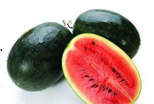 水瓜表面有黑块可以吃吗,揭秘表面黑斑的安全性