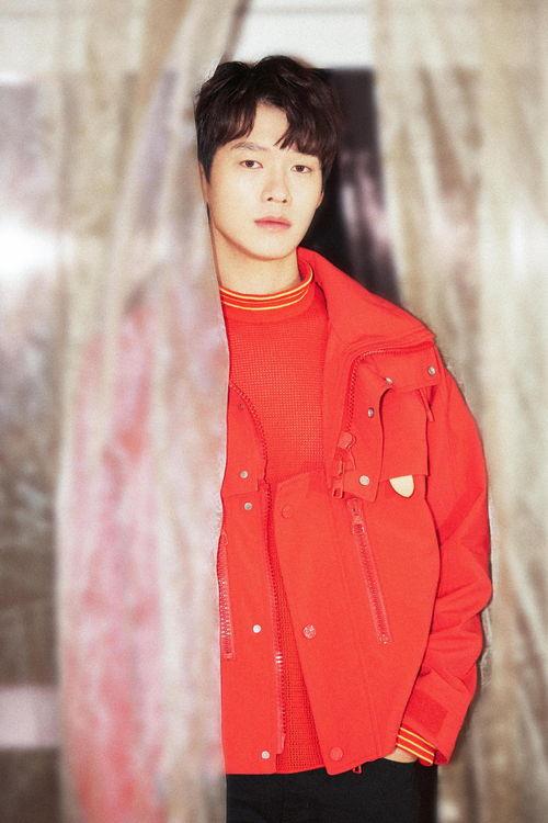 少年感明星网红,揭秘少年感明星网红的时尚影响力”